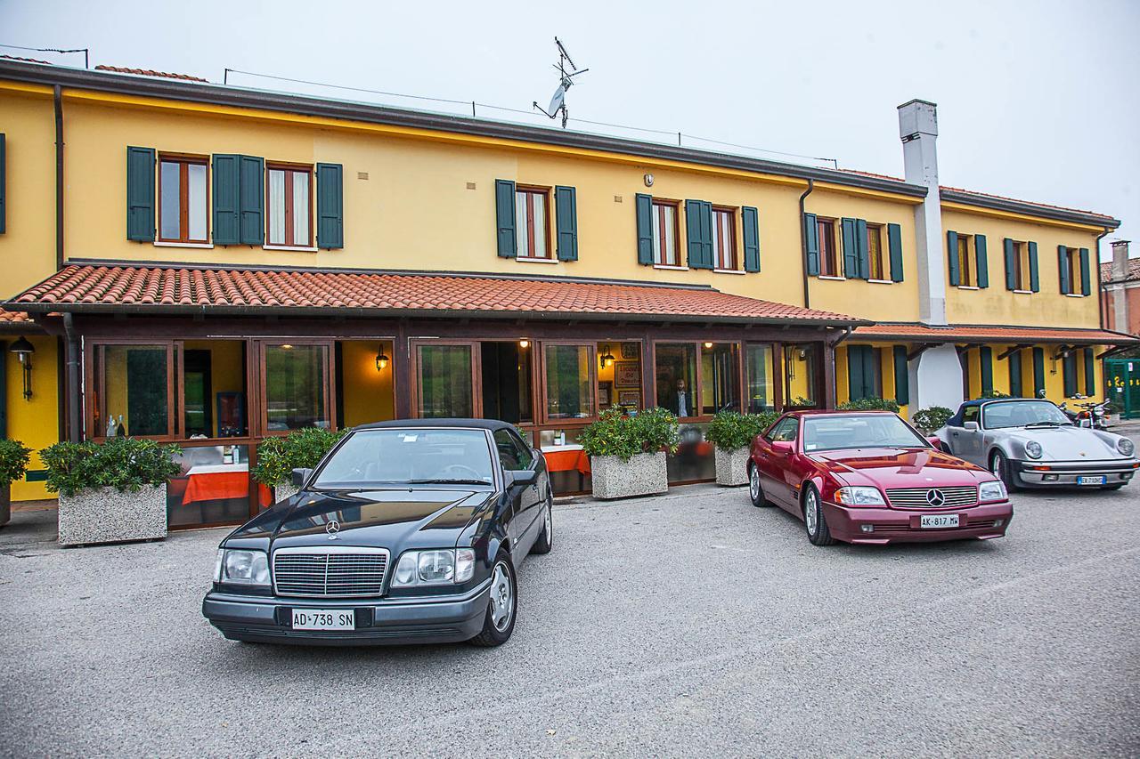 Locanda E Ristorante Da Renata Скардовари Экстерьер фото